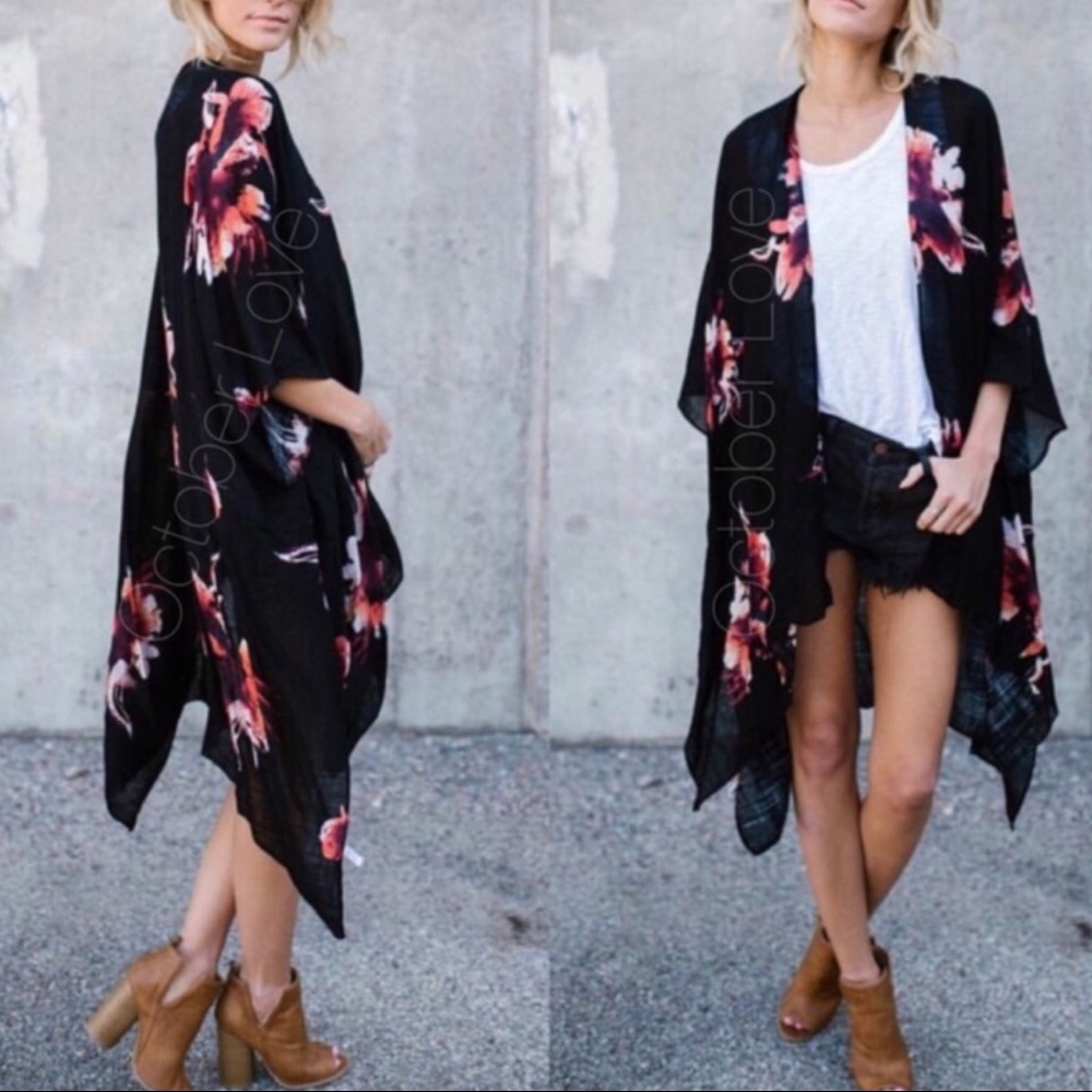 Black Floral Kimono - Picture 2 of 3